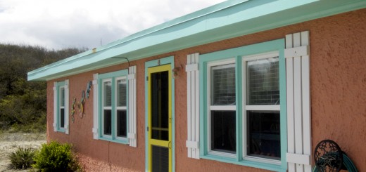 Exterior of Southern Shores flat top "Oh So Sandy".