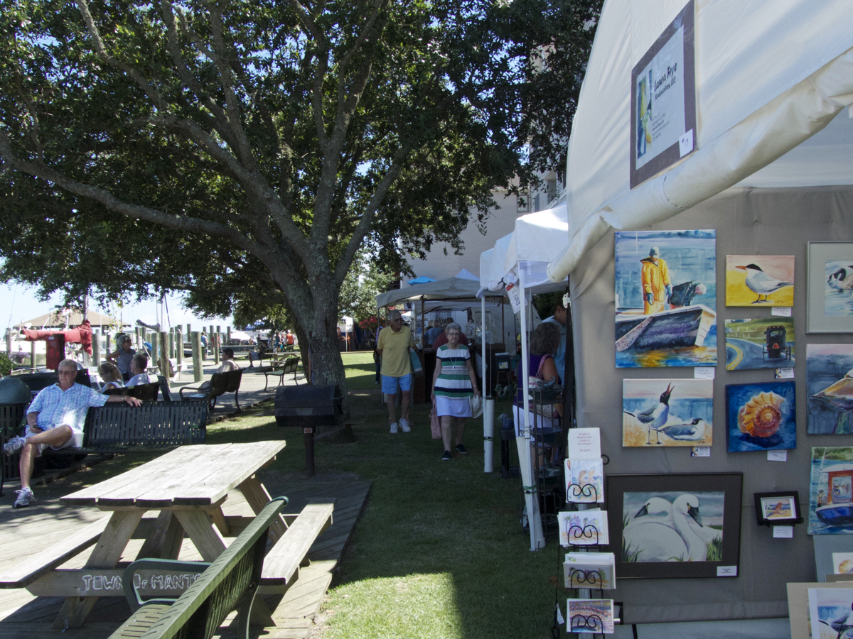 Bright sunshine and wonderfully diverse creativity were part of the 2016 New World Festival of the Arts.